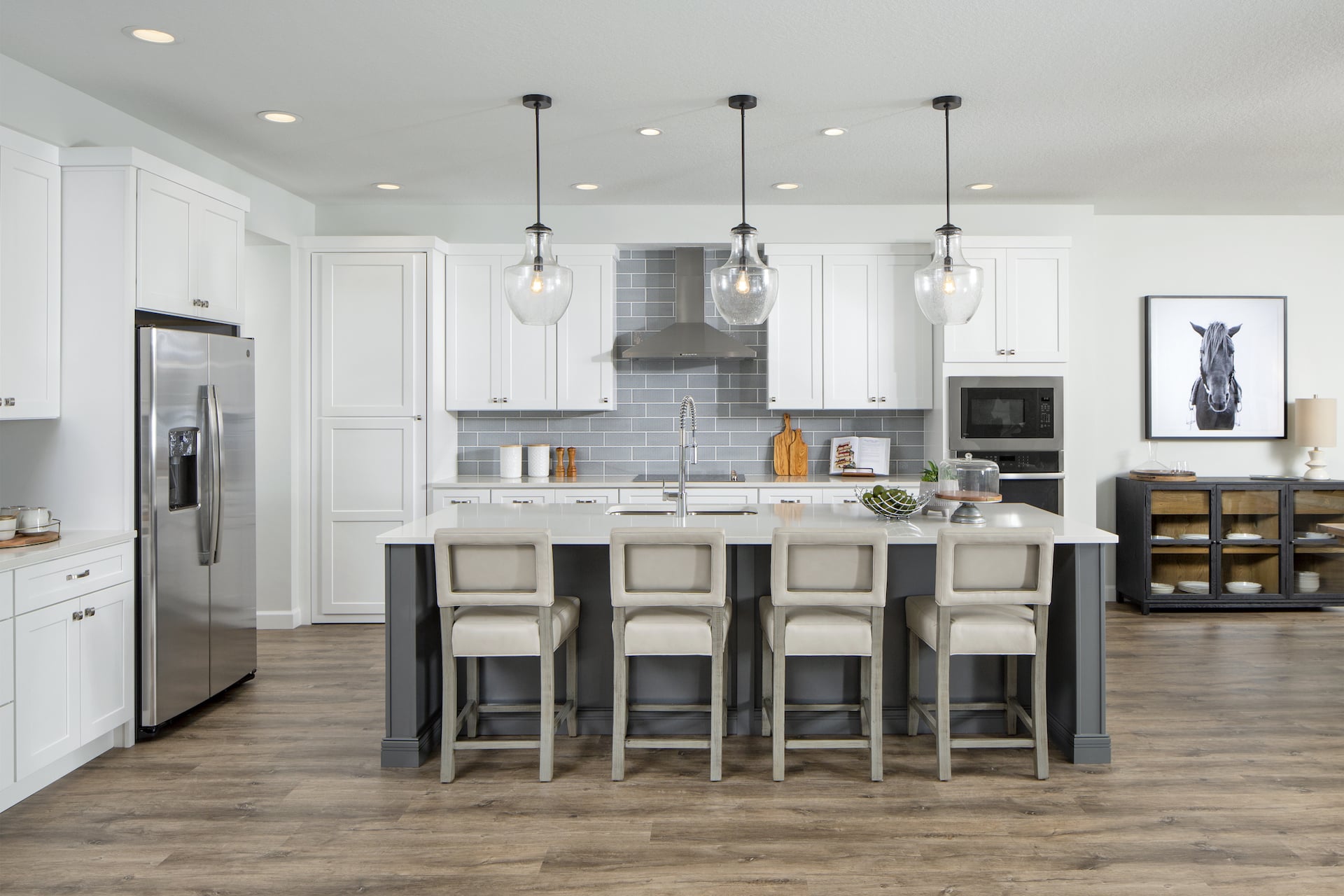model home kitchen island and chairs