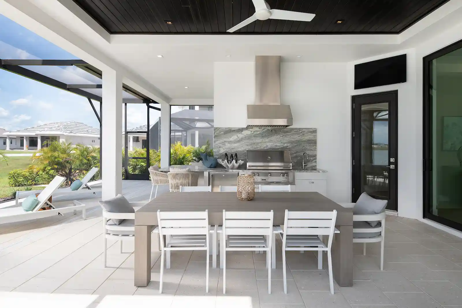 Talise II – Outdoor Kitchen