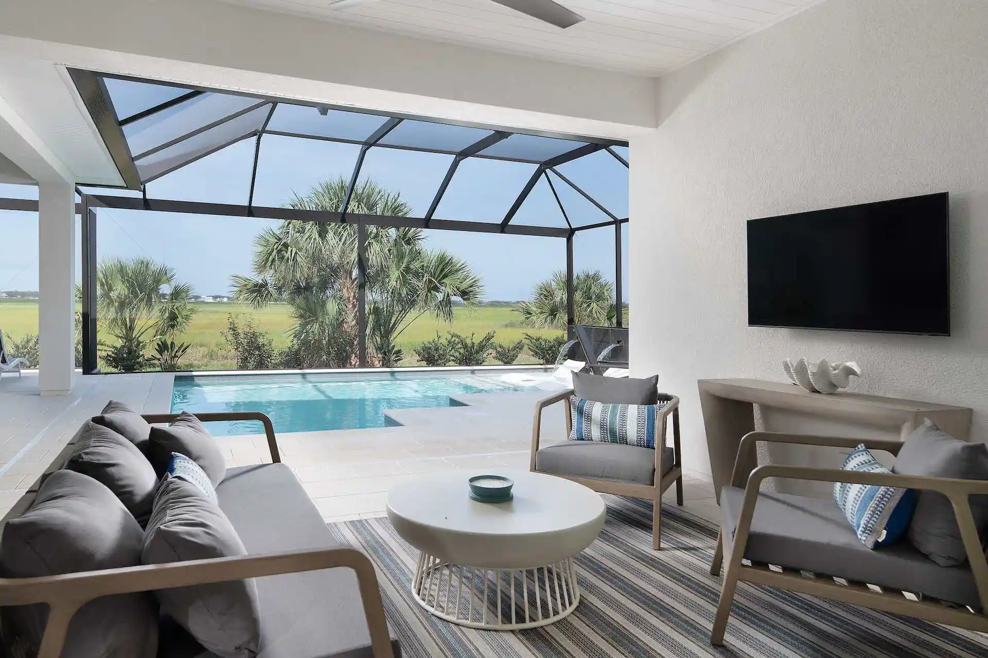 Solera_OutdoorLiving01