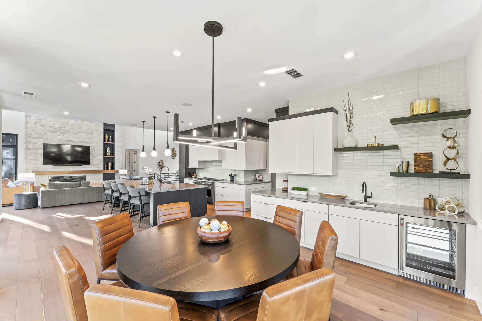 Custom Home for Sale in Asheville, NC and Greenville, SC. Mountain Home for Sale in Asheville, NC and Greenville, SC.