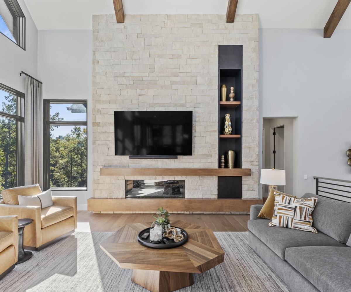 Custom Home for Sale in Asheville, NC and Greenville, SC. Mountain Home for Sale in Asheville, NC and Greenville, SC.