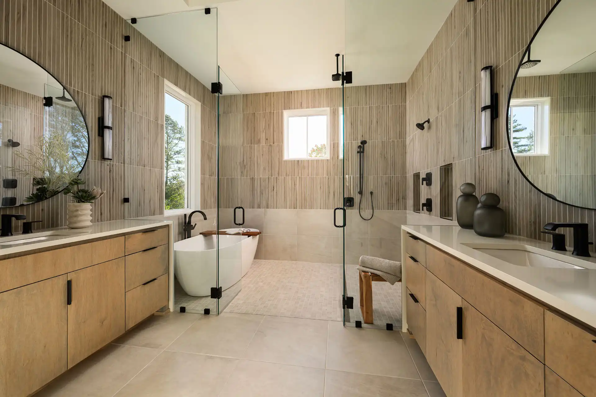 Custom Obsidian Model at Chattahoochee Country Club - Owner's Bath